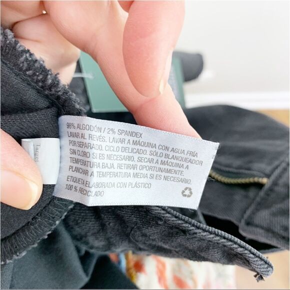 NEW Wild Fable Women's Black Mini Distressed Split Front Jean Skirt Size 2 - Picture 8 of 10